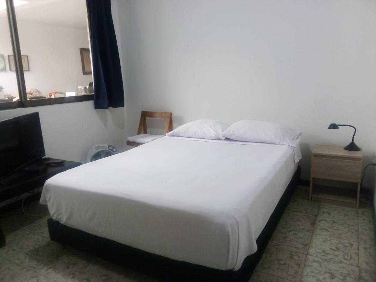 קאלי 50N15 B&B מראה חיצוני תמונה
